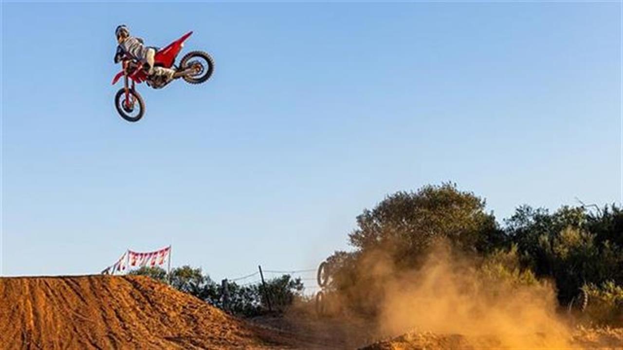 Ανανεωμένη Honda CRF250R: Πιο ισχυρή από ποτέ