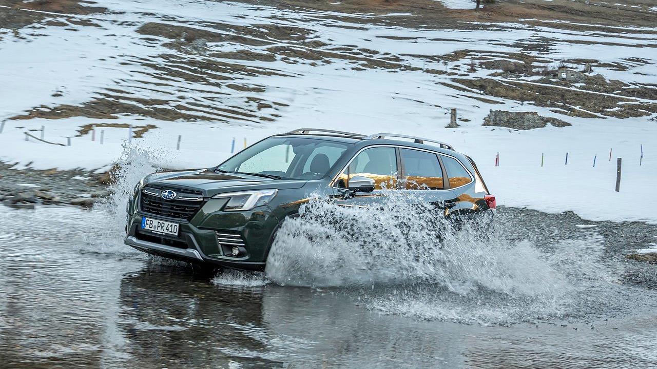 Η επιμονή της Subaru στη τετρακiνηση