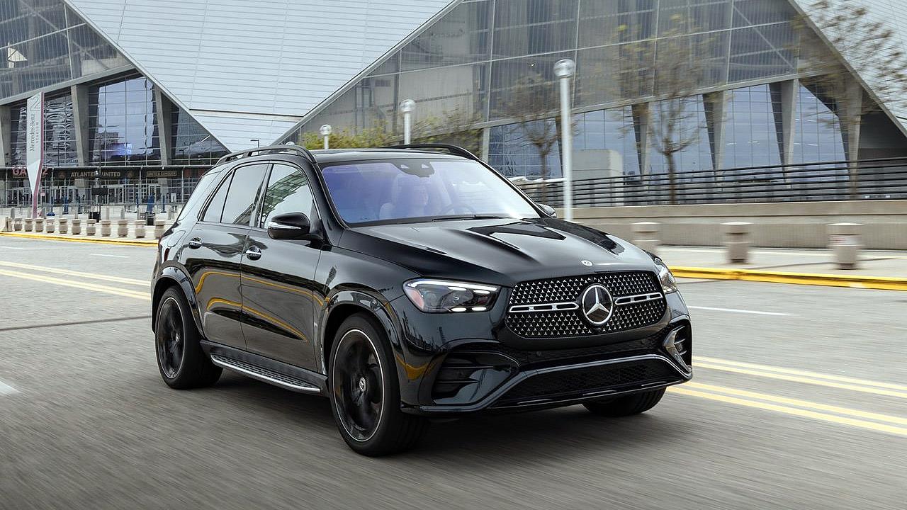 Από 104.550 ευρώ η ανανεωμένη Mercedes-Benz GLE