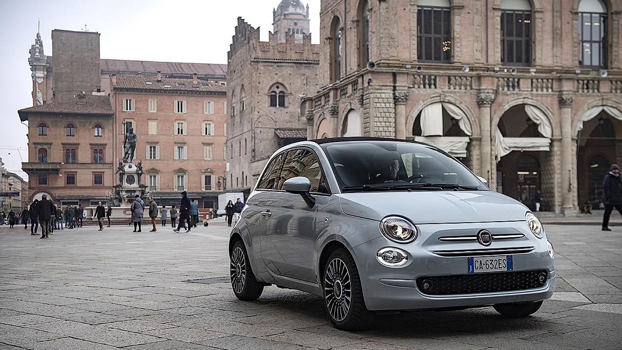 Φθηνότερα τα Fiat 500 Hybrid και Panda Hybrid