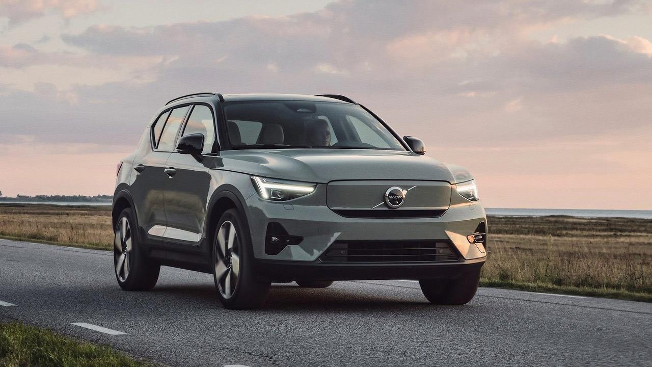 Αναβαθμίστηκαν τα αμιγώς ηλεκτρικά Volvo C40 και XC40