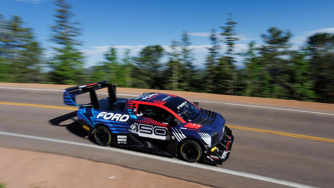 Ford F-150 Lightning SuperTruck: Ο βασιλιάς του Pikes Peak