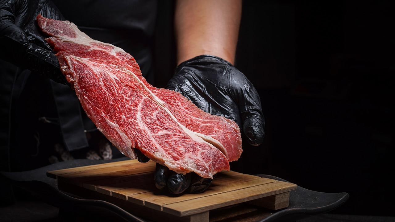 Όσα πρέπει να ξέρεις για το εκλεκτό κρέας Wagyu