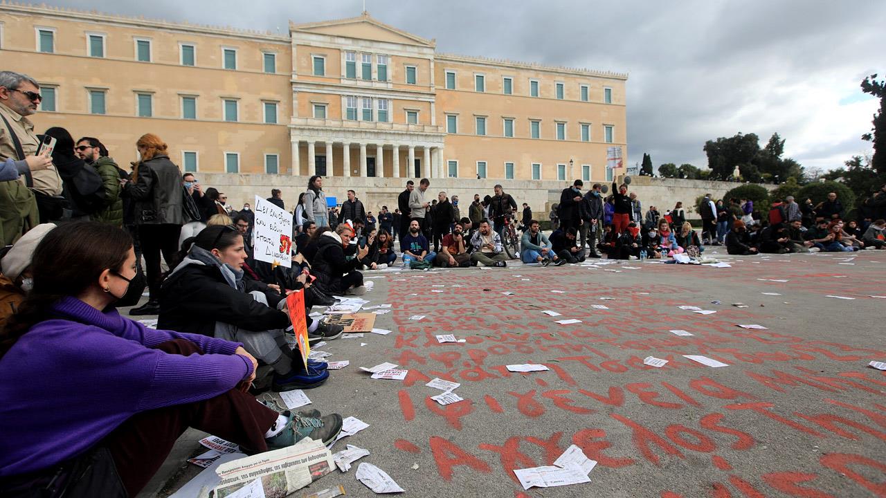 Πρόωρες εκλογές θέλει το 52,5% των Ελλήνων σε πρόσφατη δημοσκόπηση