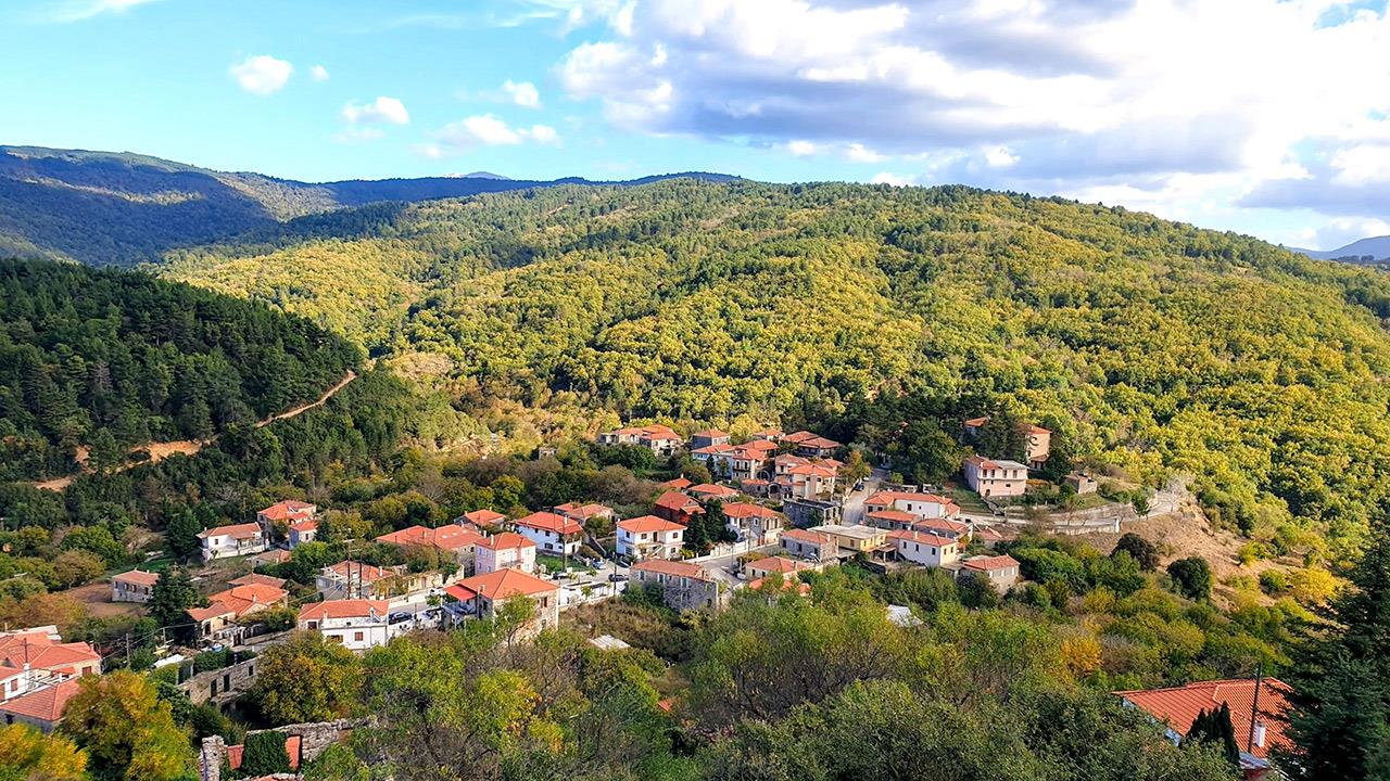 Στις Καρυές του Πάρνωνα θα κάνεις την τέλεια ανοιξιάτικη εκδρομή