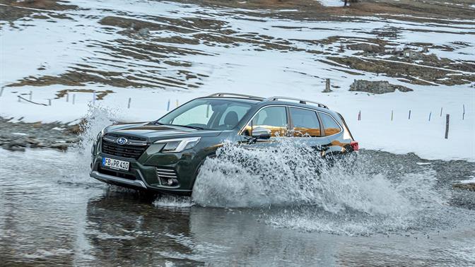 Η επιμονή της Subaru στη τετρακiνηση