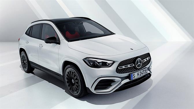 Με ανεξάρτητη διπλή οθόνη η νέα Mercedes-Benz GLA