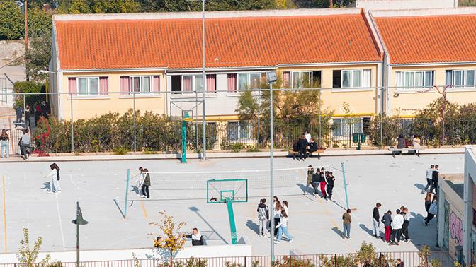 Καλοκαίρι με ανοιχτά προαύλια σχολείων στον Δήμο Αθηναίων