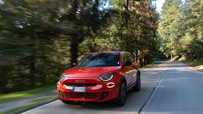 Πιο φτηνό το αμιγώς ηλεκτρικό Fiat 600e από το υβριδικό